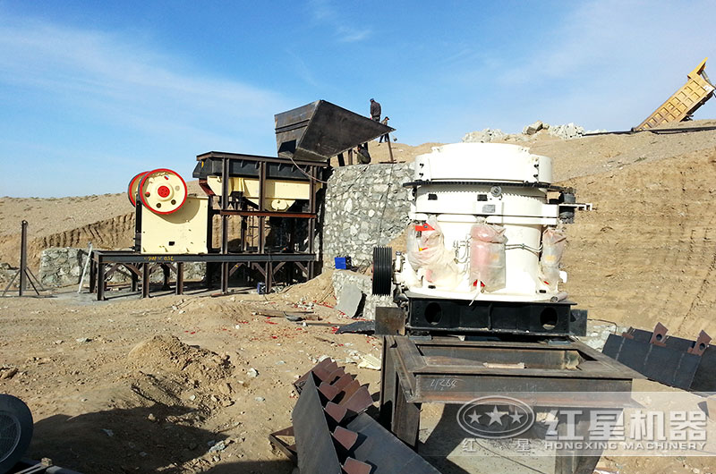 69鄂破+圆锥破碎机安装搭建现场 69鄂破+圆锥破碎机安装搭建现场